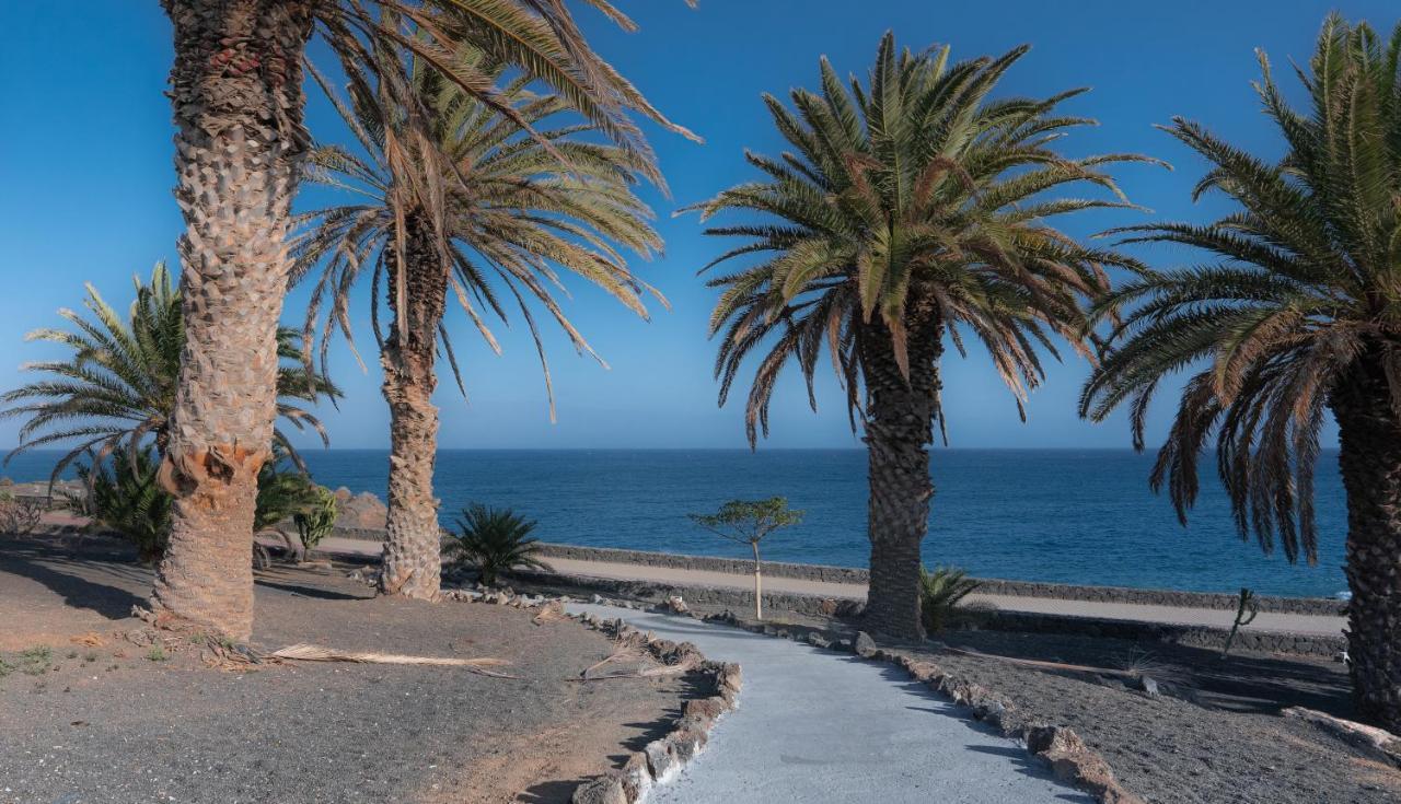 Apartamento En Playa Roca Primer Linea De Mar Costa Teguise Extérieur photo